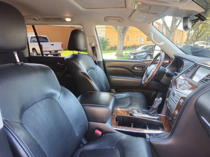 2019 Infiniti QX80 Luxe