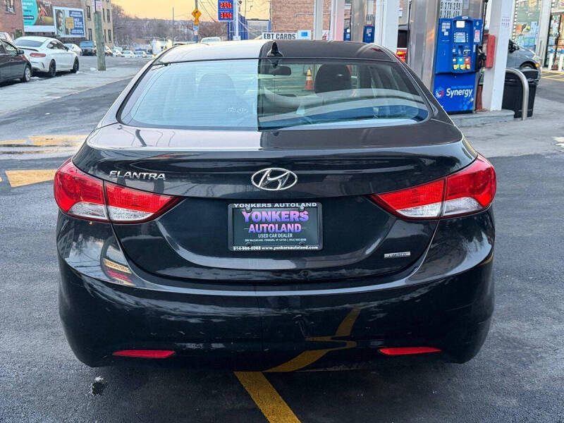2011 Hyundai Elantra