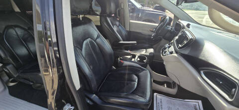 2017 Chrysler Pacifica Touring Plus