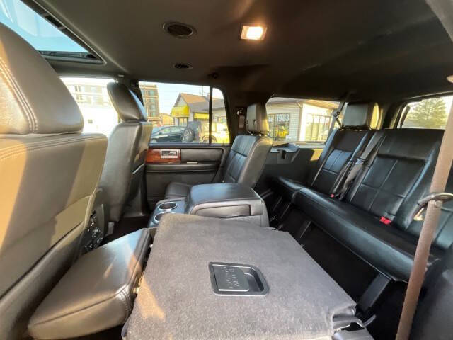 2011 Lincoln Navigator L