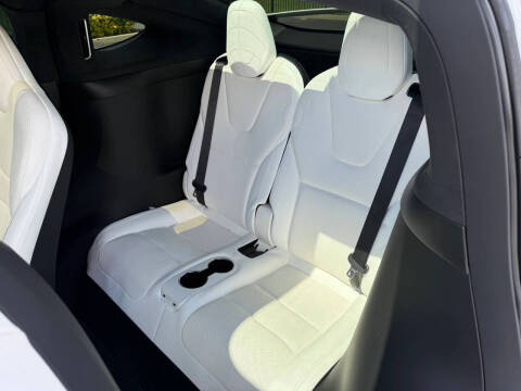 2022 Tesla Model X Plaid