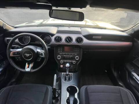 2017 Ford Mustang