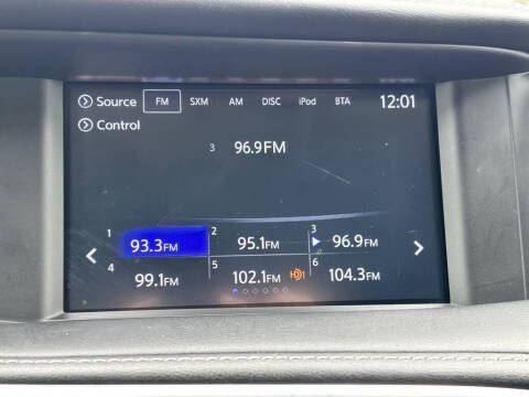 2018 Infiniti QX30 Premium