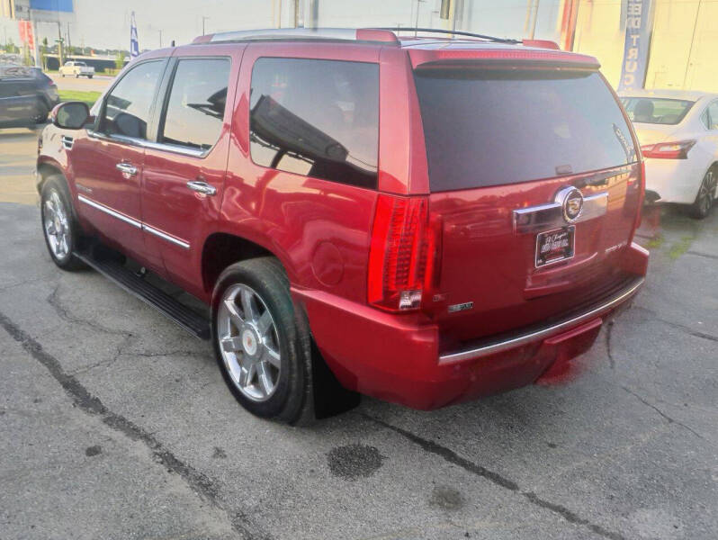 2012 Cadillac Escalade Luxury