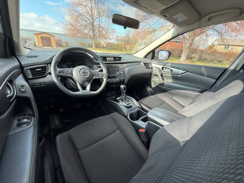 2017 Nissan Rogue Sport S