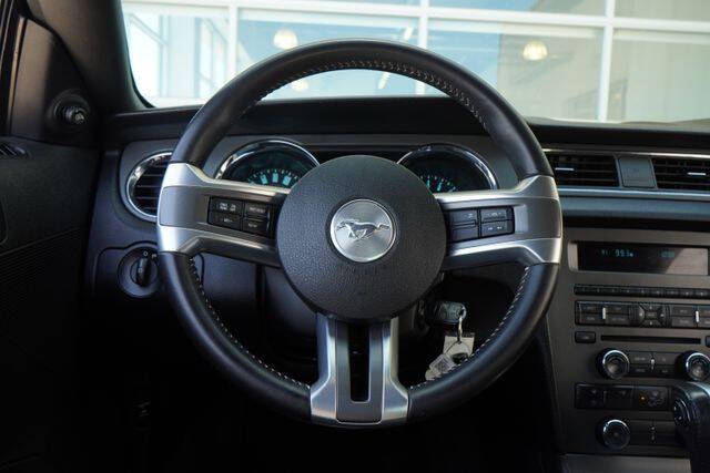 2014 Ford Mustang V6