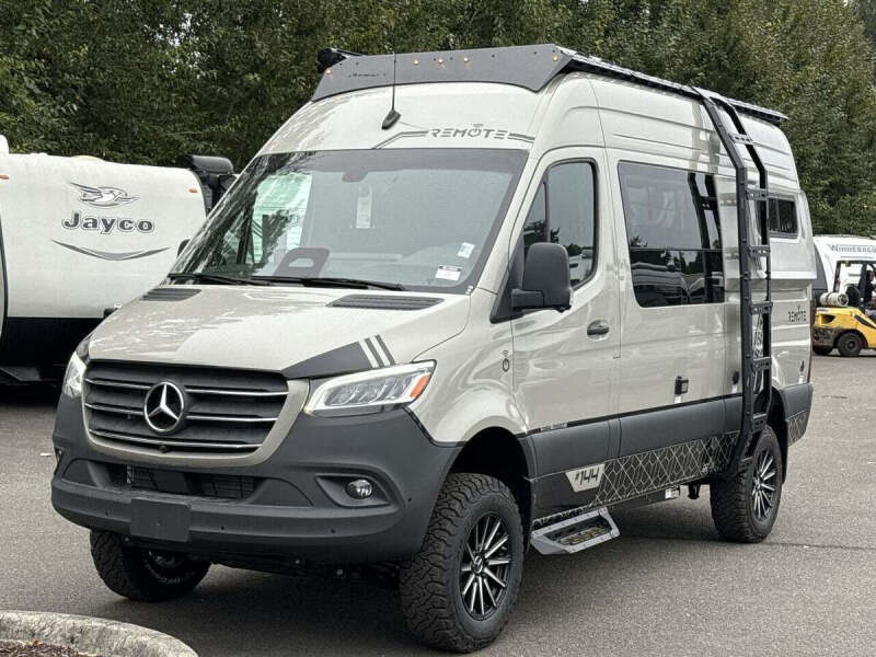 2025 Mercedes-Benz Sprinter