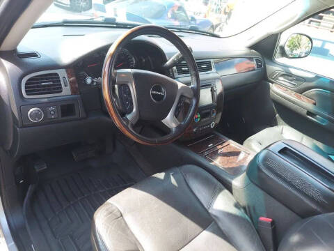 2009 GMC Yukon XL Denali