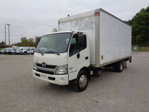 2014 Hino 195
