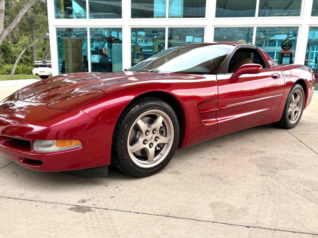 2004 Chevrolet Corvette 13