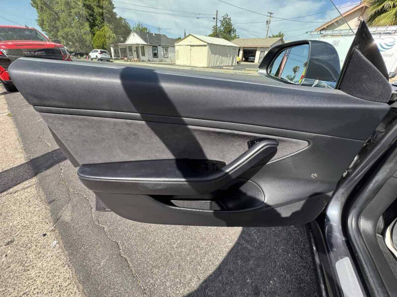 2018 Tesla Model 3 Performance