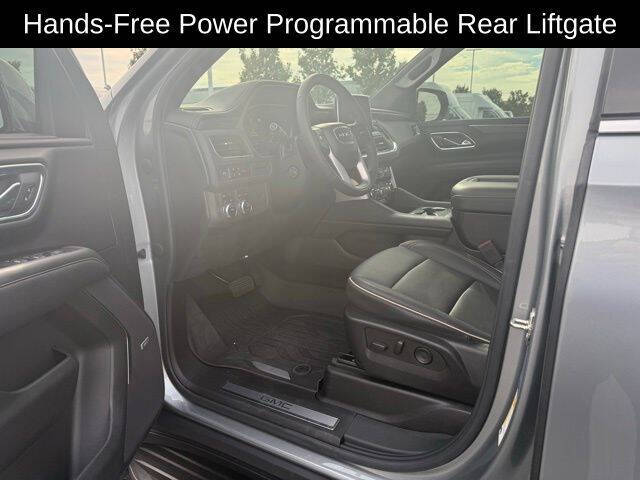 2023 GMC Yukon SLT