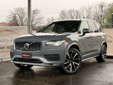 2020 Volvo XC90 T6 Momentum 6-Passenger