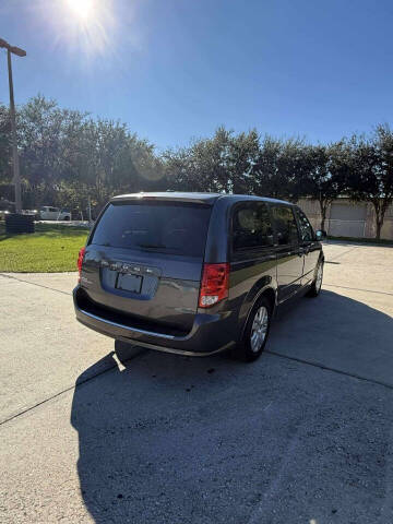2017 Dodge Grand Caravan SE