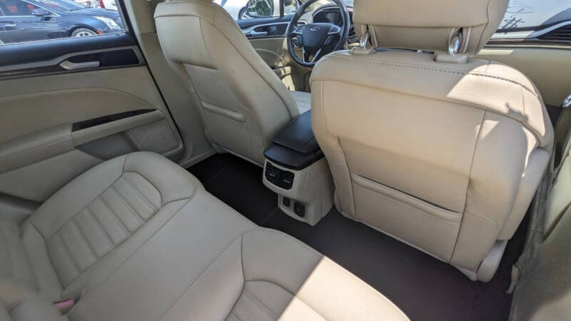 2014 Ford Fusion Hybrid SE