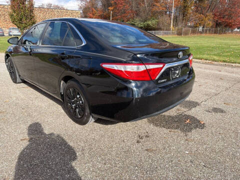 2016 Toyota Camry LE