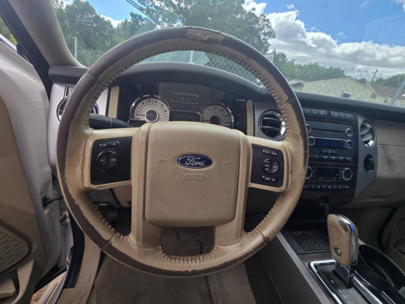 2012 Ford Expedition XLT