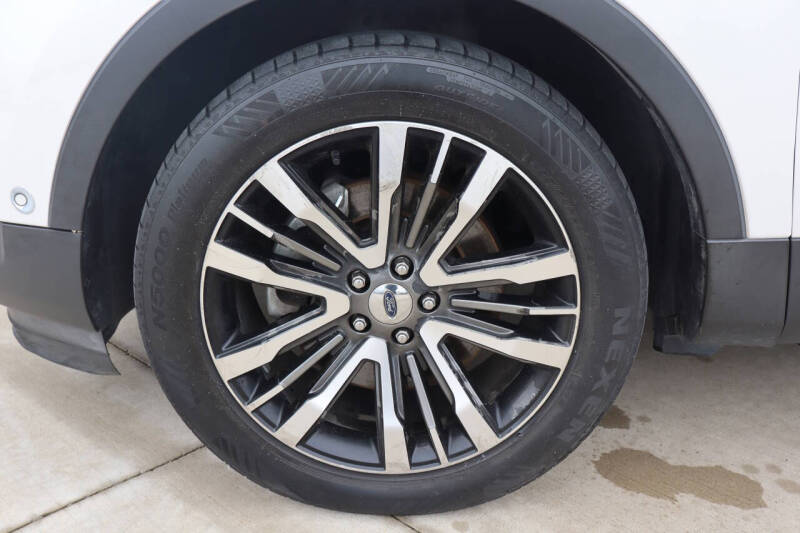 2017 Ford Explorer Platinum