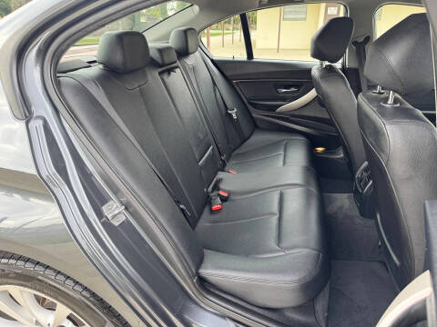 2016 BMW 3 Series 320i