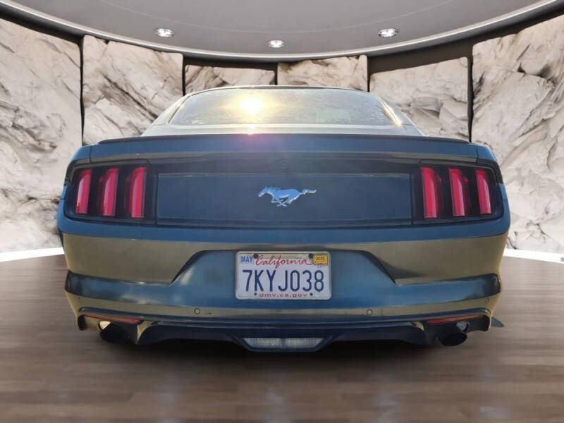 2015 Ford Mustang EcoBoost Premium