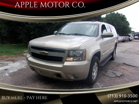 2007 Chevrolet Suburban for sale at APPLE MOTOR CO. in Houston TX