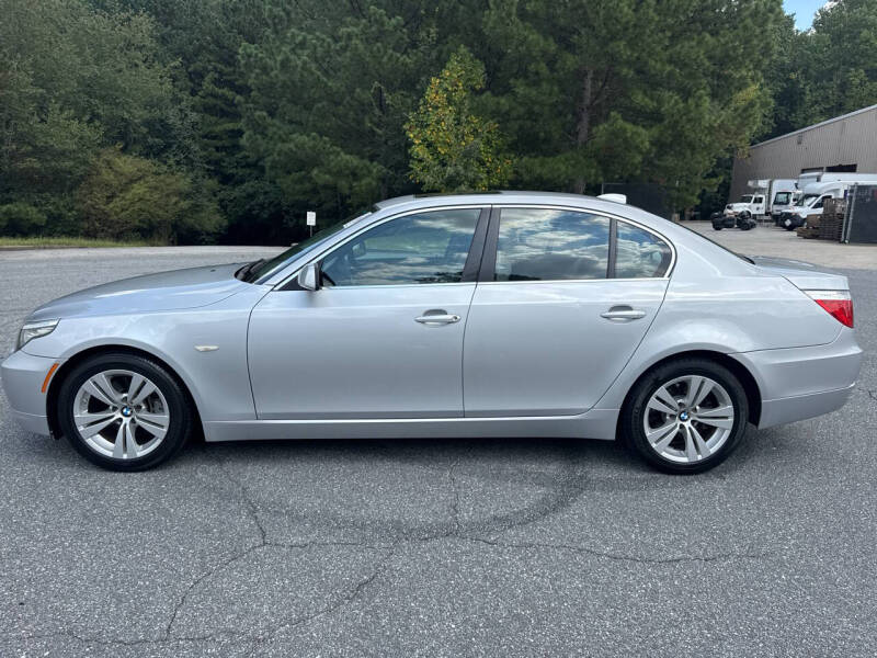 2009 BMW 5 Series 528i