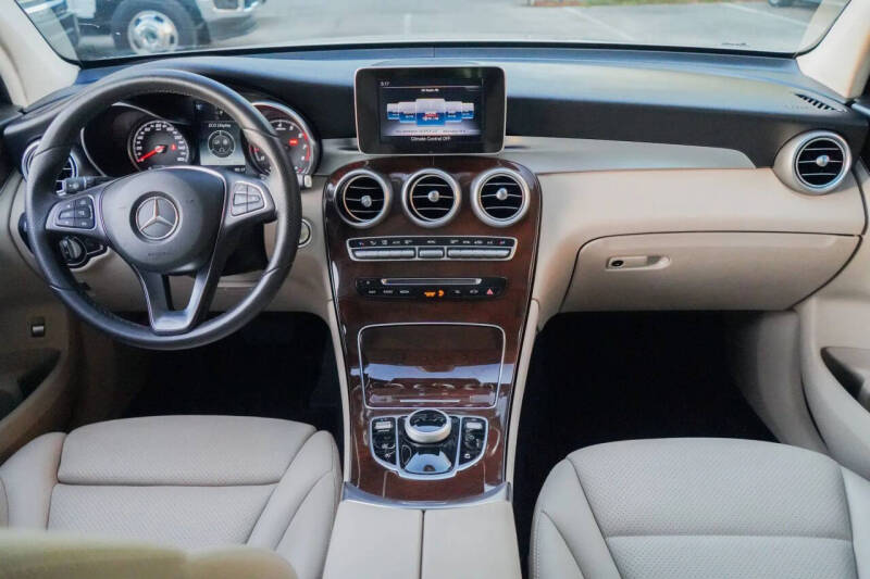 2018 Mercedes-Benz GLC GLC 300