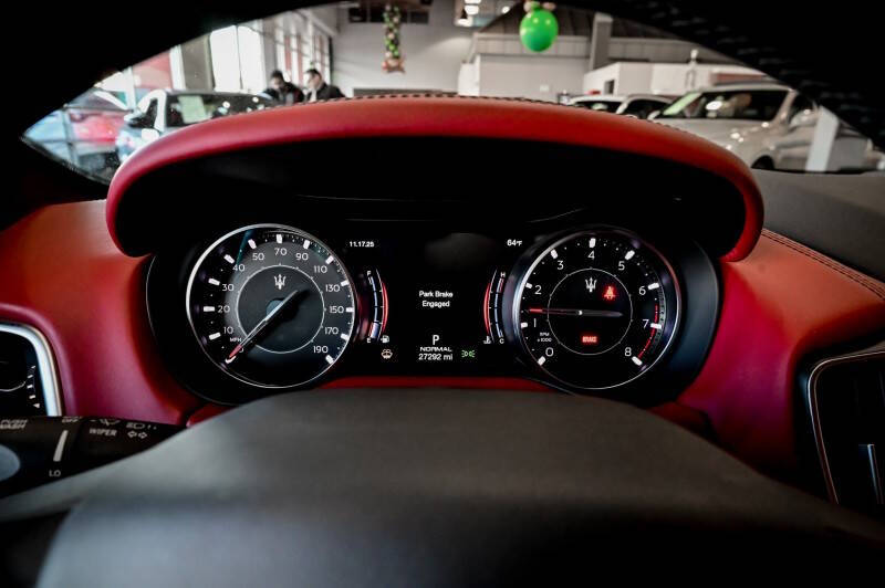 2022 Maserati Ghibli Modena Q4