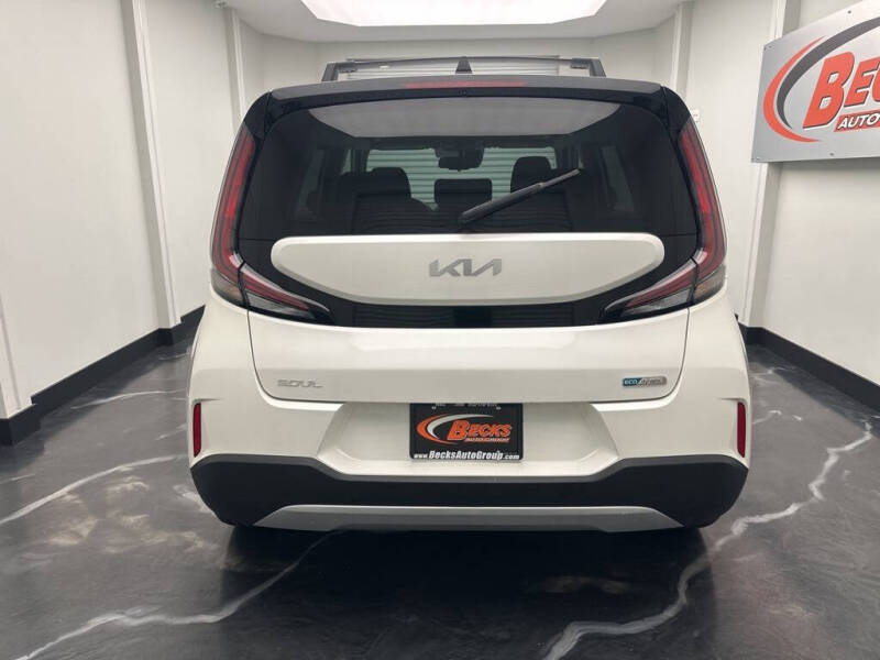 2023 Kia Soul EX
