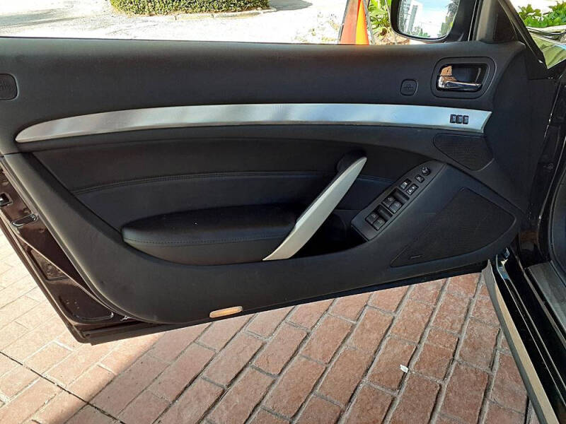 2014 Infiniti Q60 Convertible