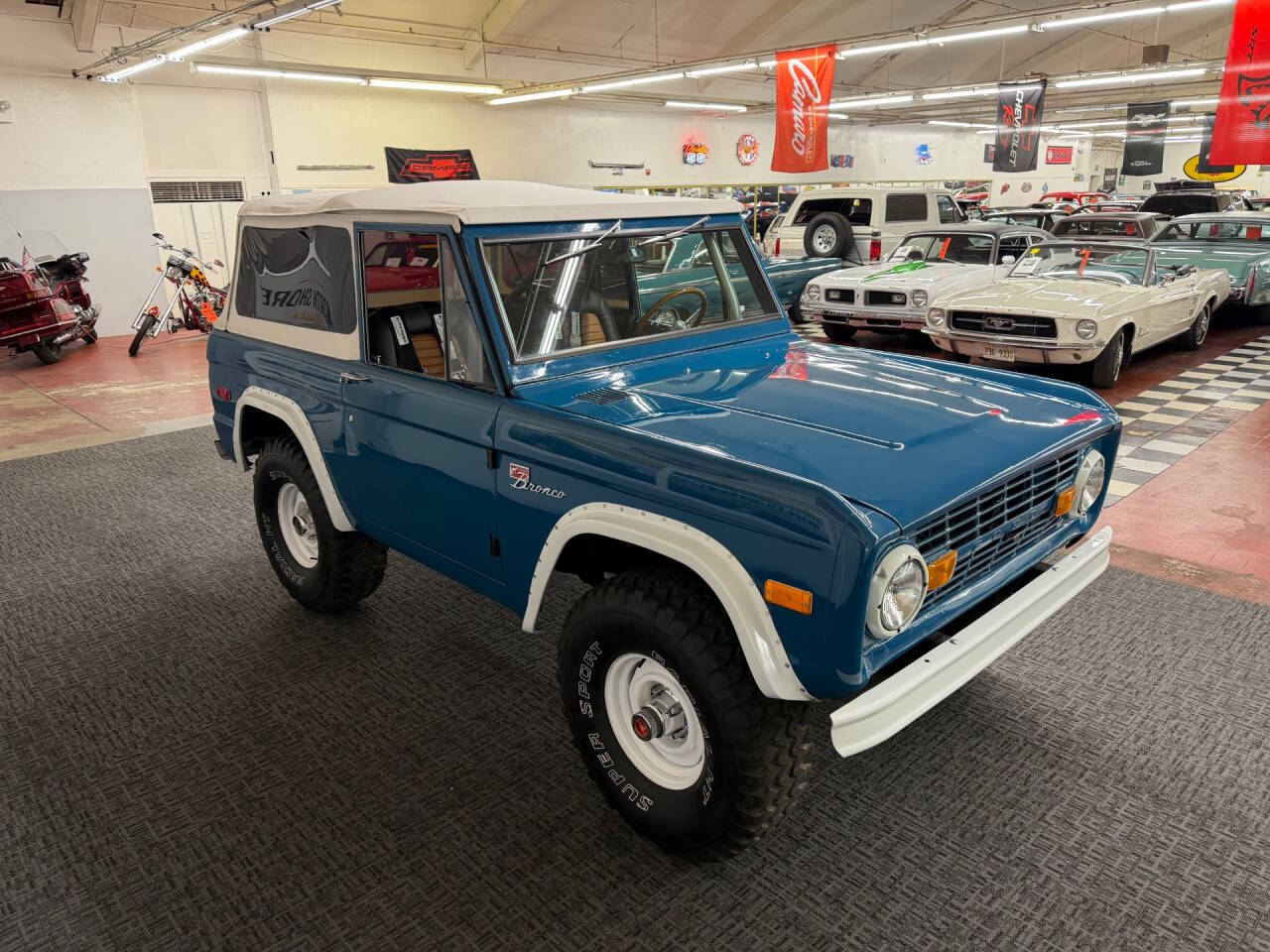 1971 Ford Bronco 14