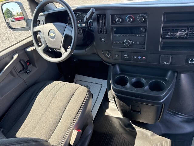 2023 Chevrolet Express 2500