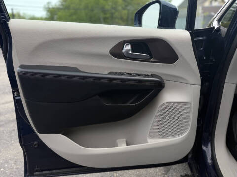 2019 Chrysler Pacifica Touring L