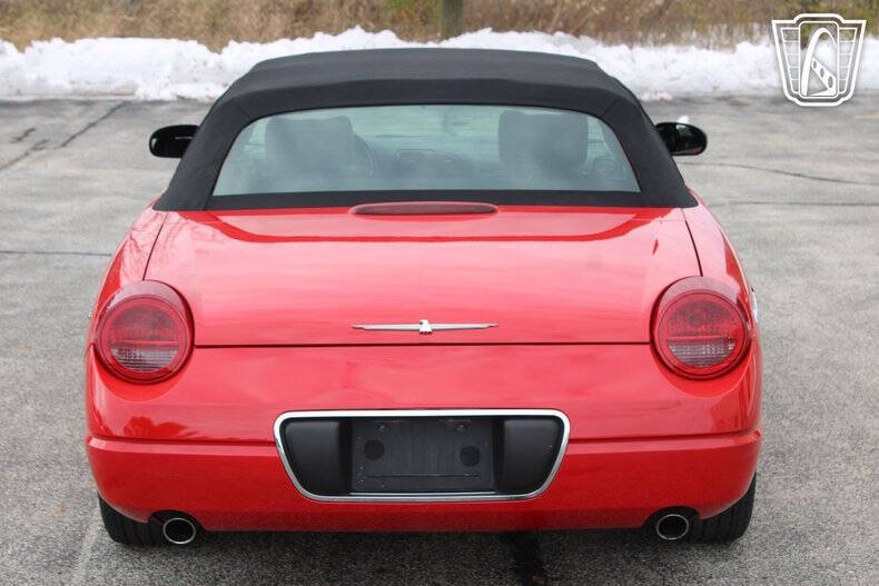 2002 Ford Thunderbird Deluxe