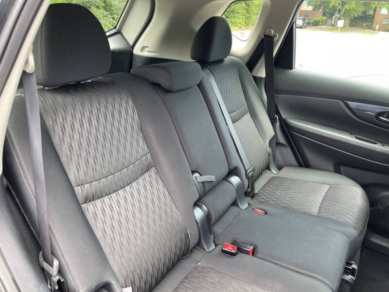 2019 Nissan Rogue S