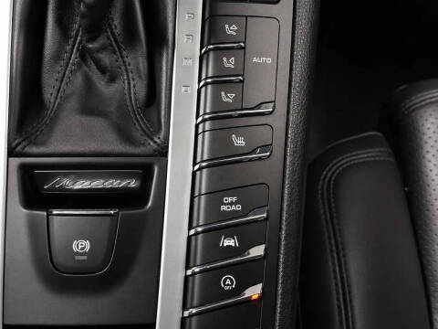 2018 Porsche Macan S