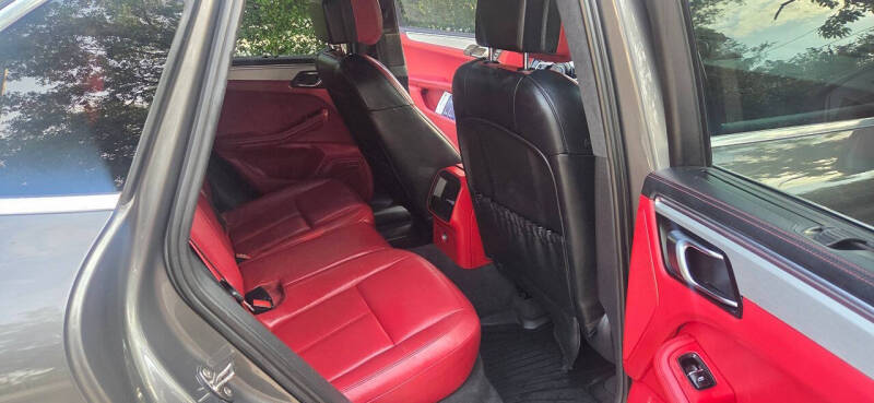 2015 Porsche Macan Turbo