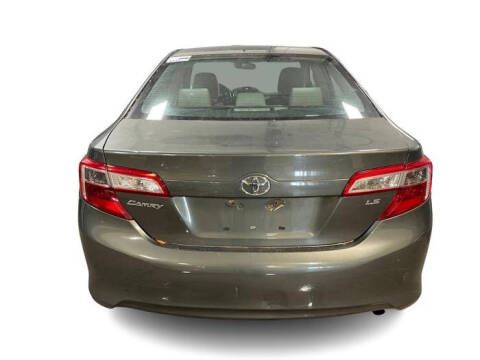 2013 Toyota Camry LE