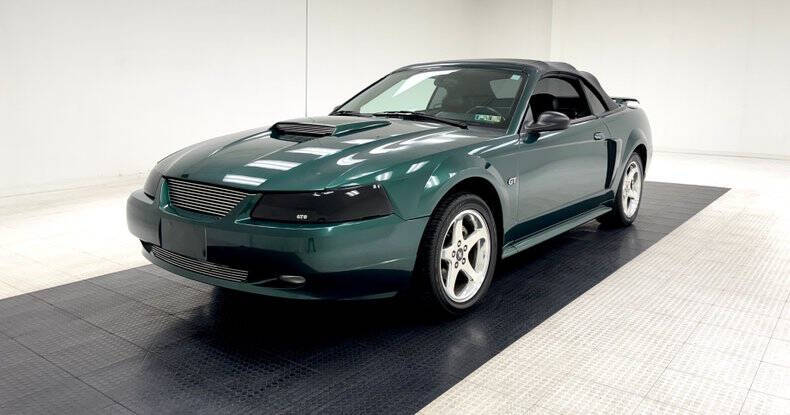 2003 Ford Mustang
