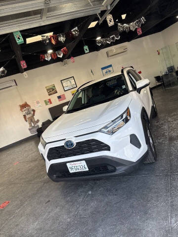 2023 Toyota RAV4 Hybrid XLE