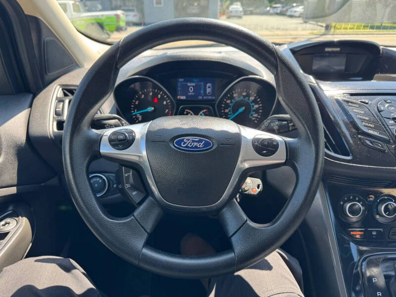 2015 Ford Escape S