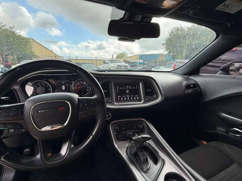 2019 Dodge Challenger SXT