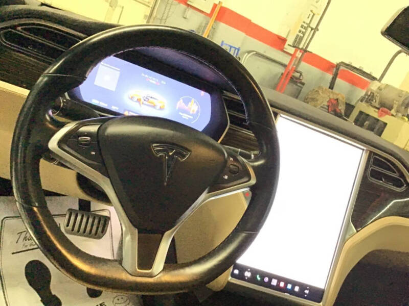 2015 Tesla Model S P85D