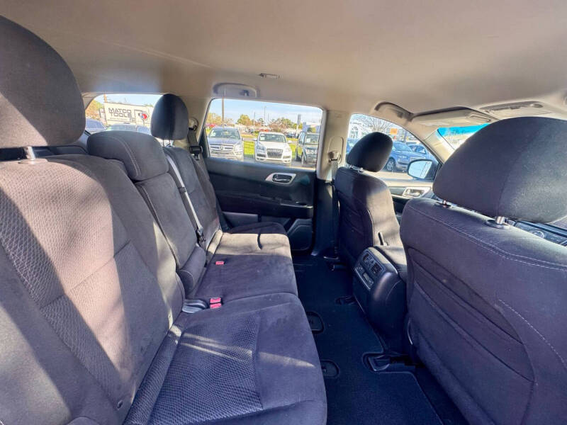 2013 Nissan Pathfinder SV