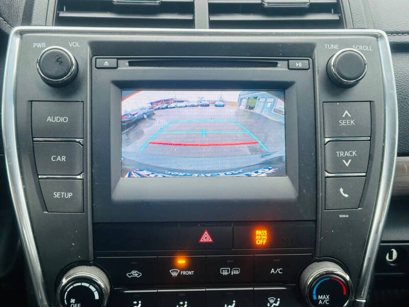 2016 Toyota Camry LE