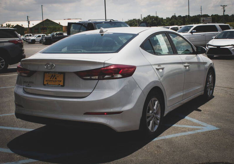 2018 Hyundai Elantra