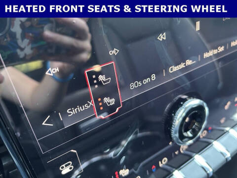 2025 GMC Yukon Elevation