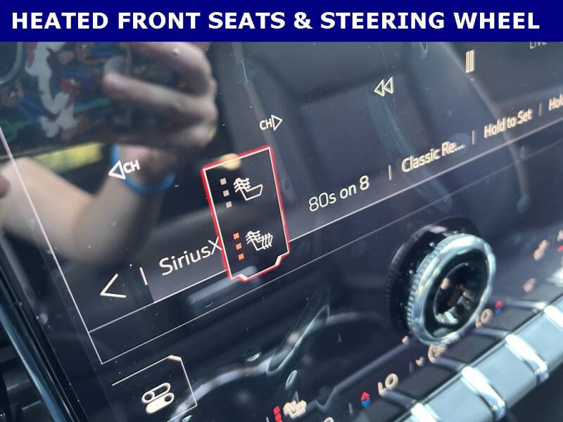 2025 GMC Yukon Elevation