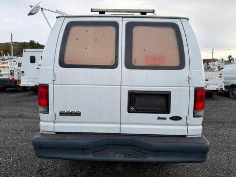 2014 Ford E-Series E-350 SD