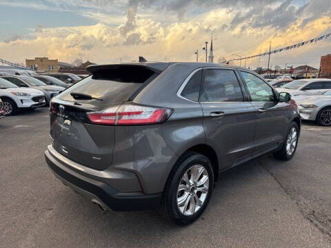 2024 Ford Edge Titanium